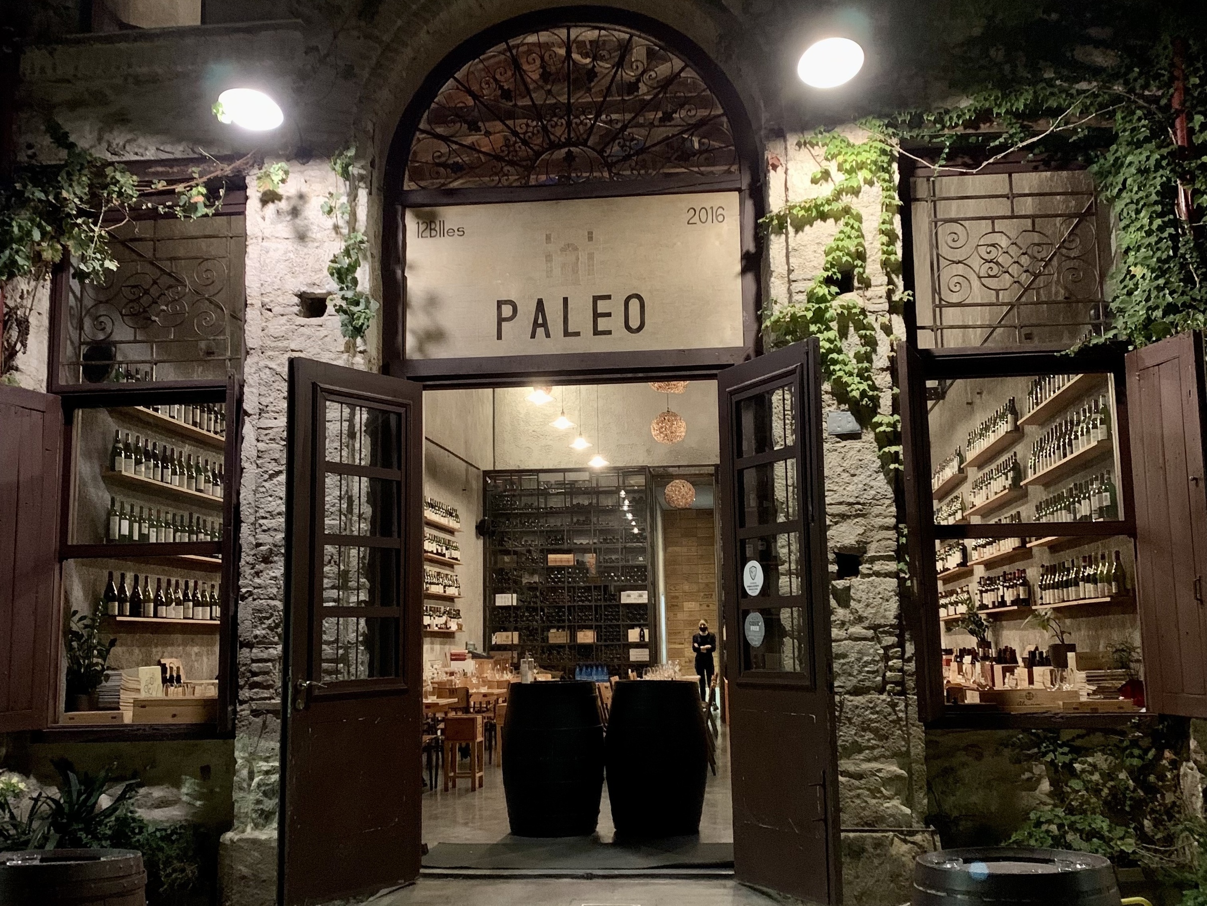 Paleo wine store and restaurant