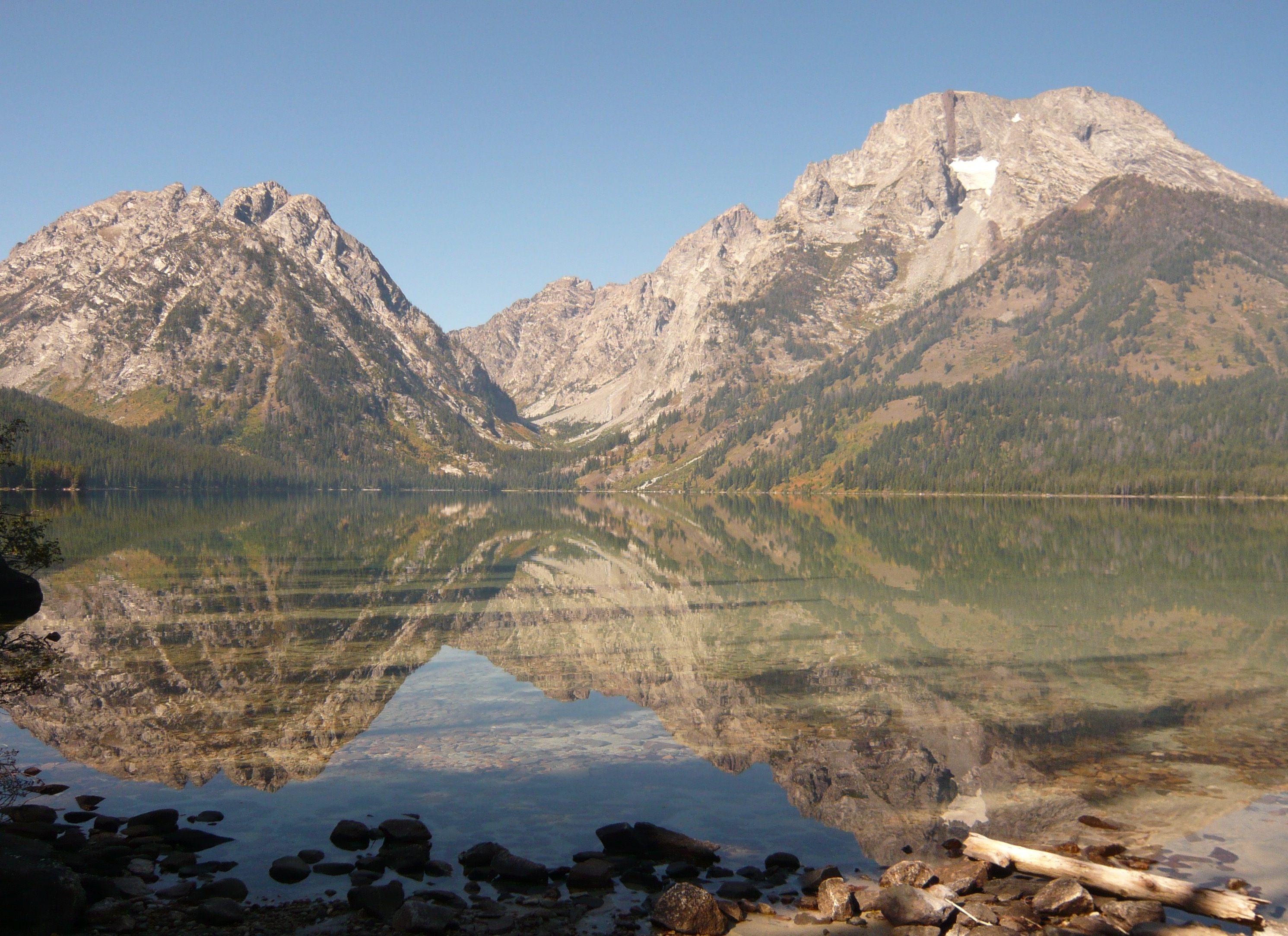 Photo of Lake Leigh in Jackson Hole with mountains in the distance