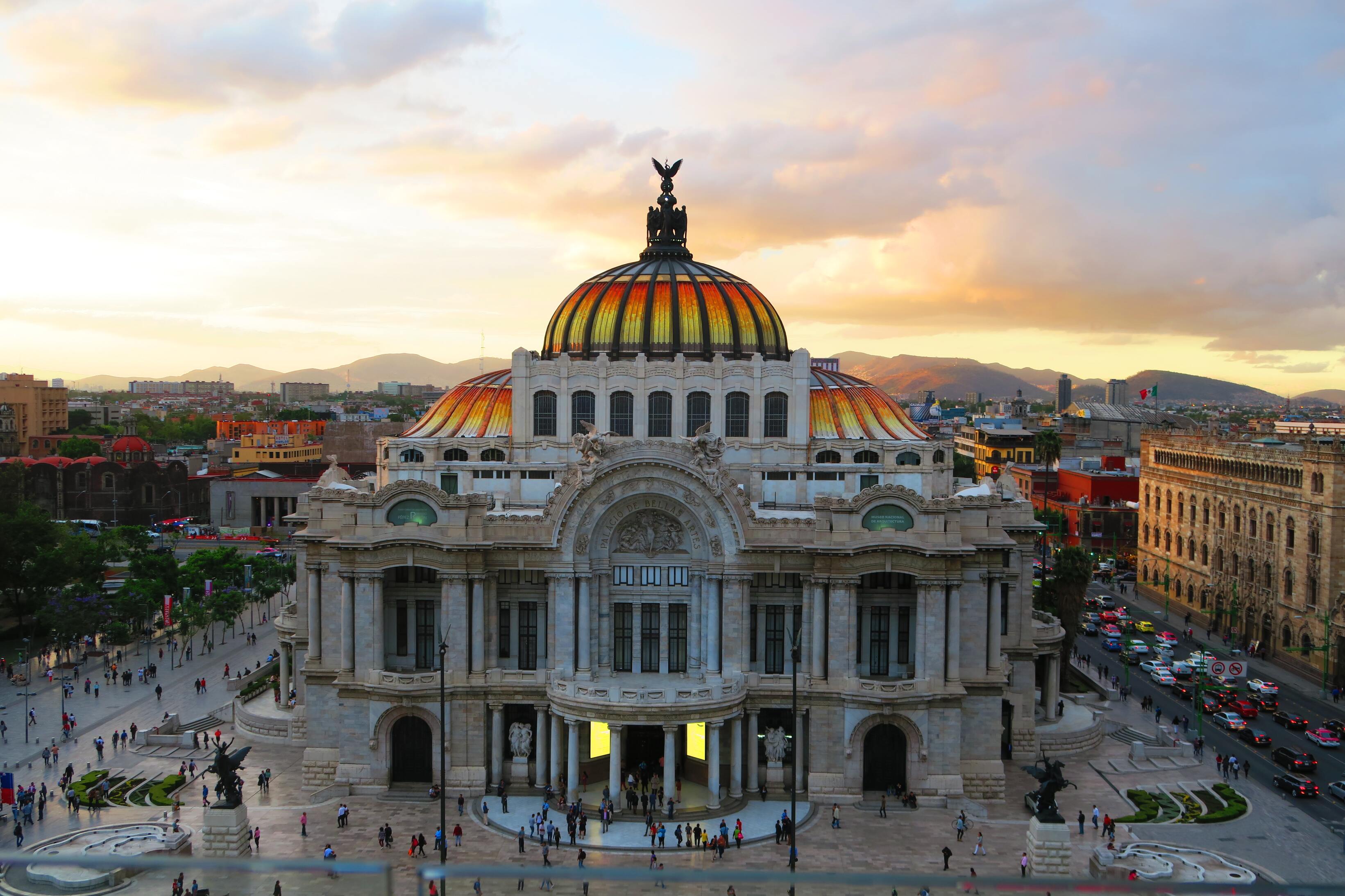 Palacio Bellas Artes in Mexico City. Photo by David Carballar from Unsplash.